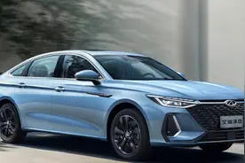 仅9.8万，大轿跑+1.6T动力！智能辅助驾驶，艾瑞泽8开始降价图片