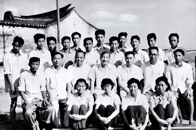 62年毛主席约谈陈云，22天后陈云向中央请假：今后不参加任何会议