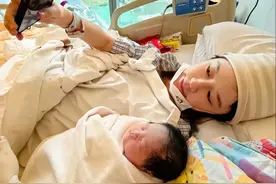 34岁张大奕官宣生子！住20w产房，产后气色超好，香港身份引热议图片