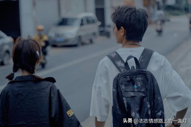 情感路上他负我，千行热泪心中流，满心伤痛何时休！