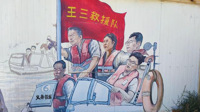 包头天下黄河第一村，靠着黄河边，风景还是不错的