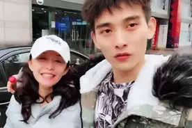 安徽90后小伙娶江苏女明星，女明星大他19岁，平时不叫老婆叫姑姑图片