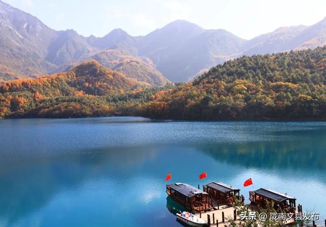 天池「初妆」，素颜静好