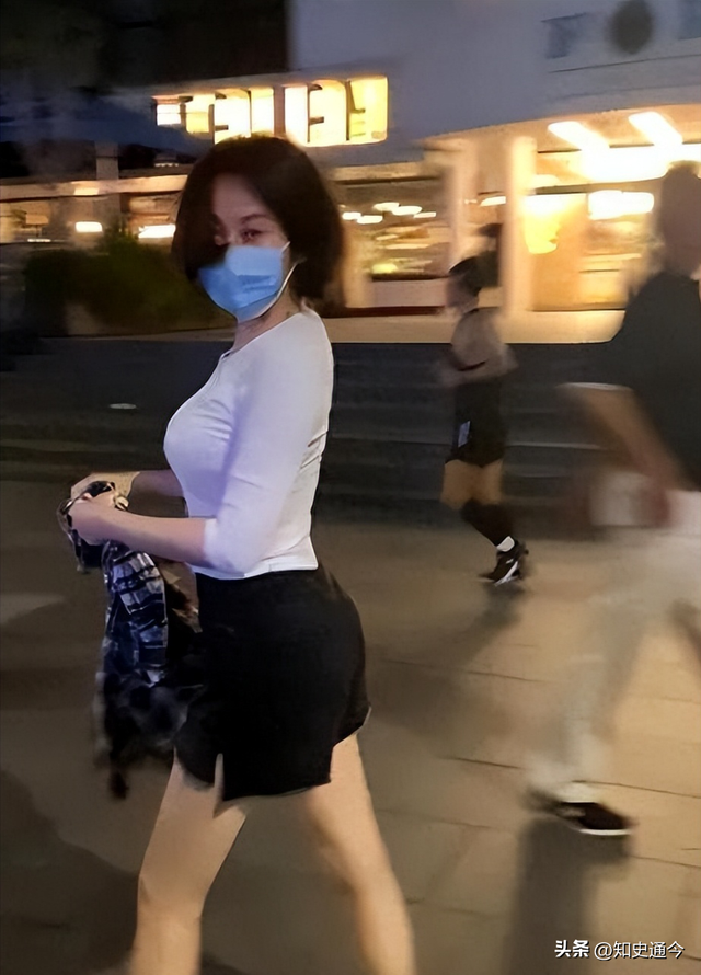 她一生“风流成性，老少通吃”，撩汉无数，为何至今56岁还是单身