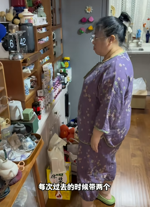 胡老师：承认被反噬，家里堆积如山，真实情况场面壮观 网友：