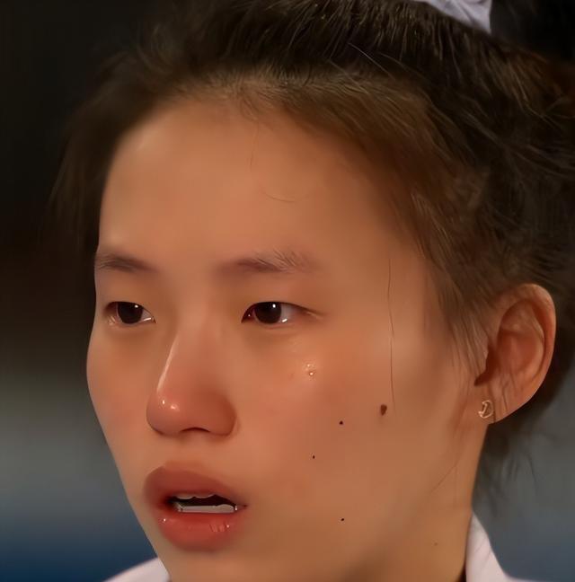 这一次当众落泪的陈芋汐，给全红婵提了个醒，原来周继红说的没错