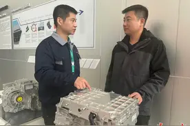 新能源汽车工程师韩罡：拿到第5项发明专利，很开心！图片