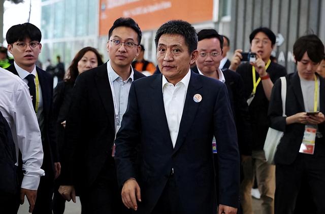瑞典谈判结束，中方公布会谈结果，18个字的出现，让全球松了口气