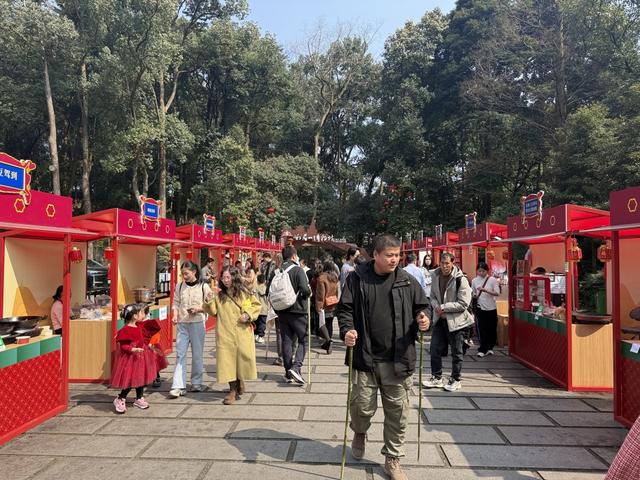 新春末尾峨眉盛景：紫禁城年俗邂逅非遗美食，MR科技添彩