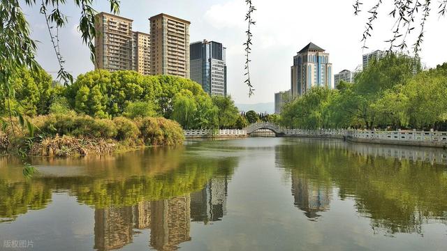 国内最宜居的城市之一，竟然不是大理，而是云南一座低调小城？
