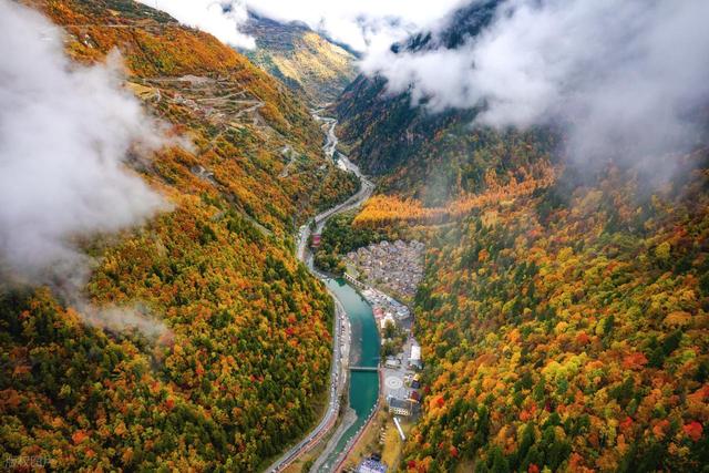 10月-11月，适合去的7个小众赏秋圣地，满山彩林，浓浓秋意