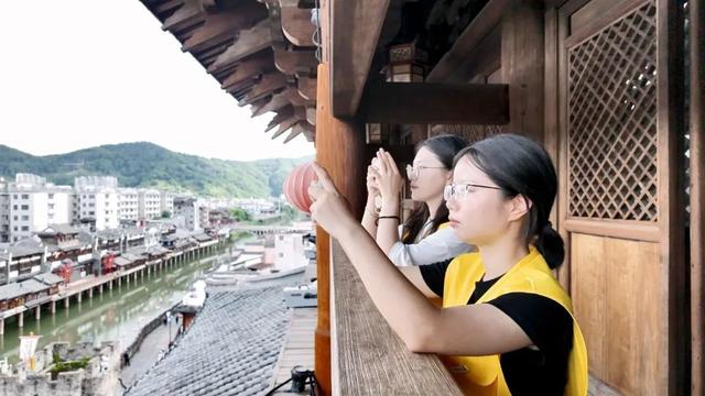 长汀暑期放大招 在校大学生“0元”玩转汀州古城