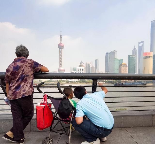 官方定调了，跌破7％！2025年出生人口871万，这意味着什么？ 第10张