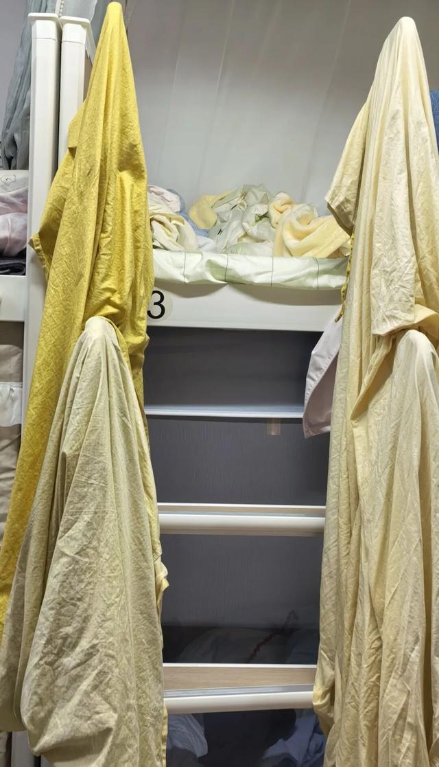 10月	，「需要另一个同类」