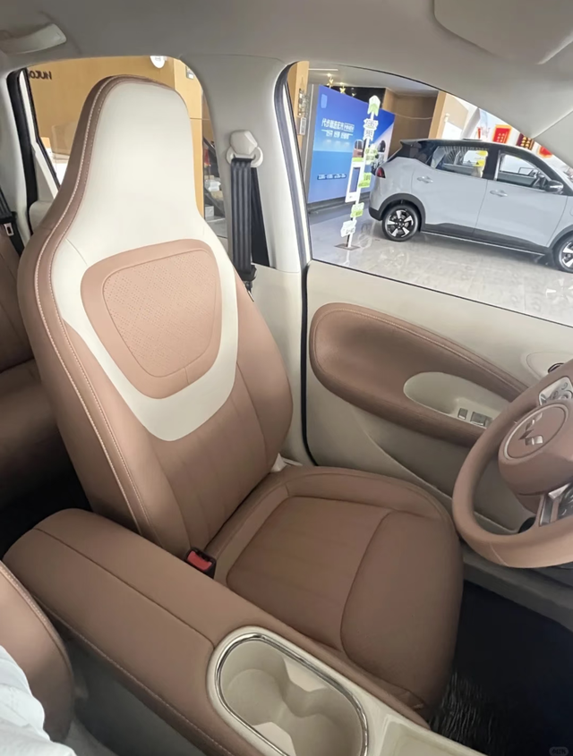 “价格屠夫”再出手！五菱缤果一周内降价8000，小型电车市场洗牌