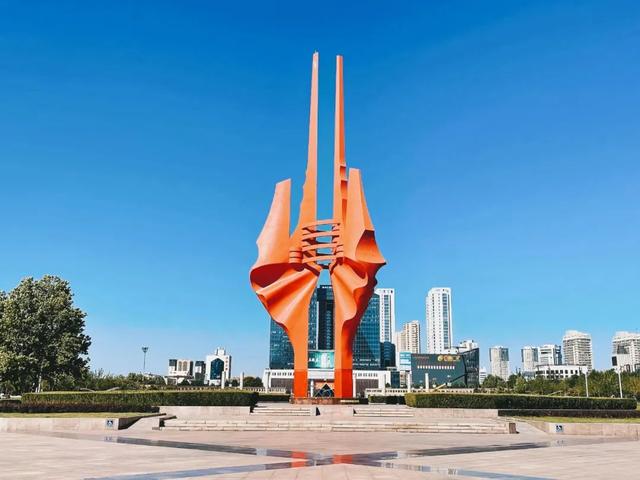 坐着BRT，逛吃临沂！这趟公交慢游，藏着整座城的烟火~