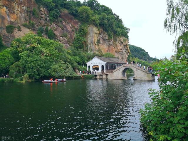 绍兴真糊涂啊！这六个堪比 AAAAA 级的景点！寻秋很美赶快宣传吧！