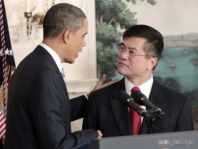 骆家辉警告中国：最好不要自主生产尖端芯片，这不是美国想看到的