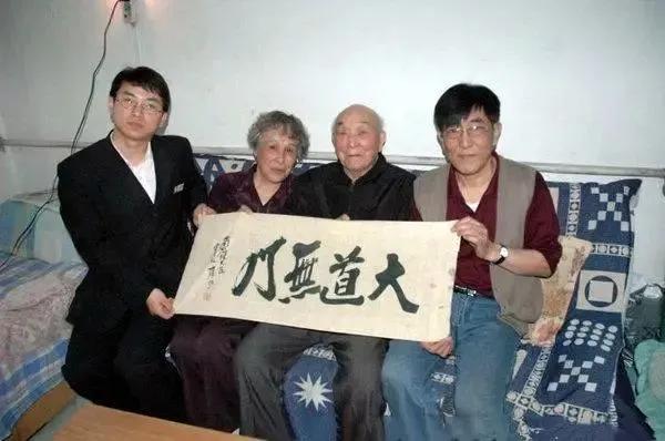 山东103岁医生免费给人看病,临终前告诉妻子:其实我是一名日军
