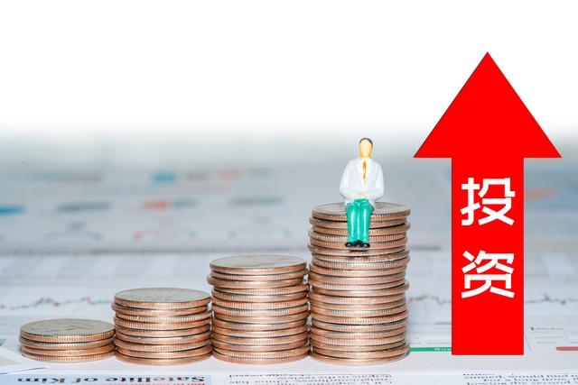存钱，是存卡上好，还是存单好？银行老员工掏心窝子说实话了！