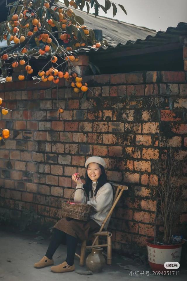 红了！1.5h直达甜味小镇，摘柿漫游徒步峡谷！美食断层第一，更是麻辣烫发源地！