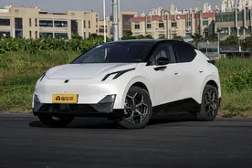 新车 | 限时13.59万元起/5座电动紧凑型SUV/续航530公里 领克Z20上市图片