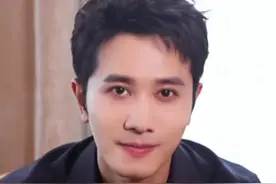 彭冠英又高又帅，难怪神仙姐姐刘亦菲对他意乱情迷图片