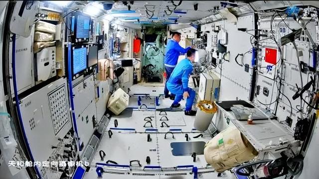 生命起源宇宙？多名宇航员返回地球后，身体出现“不可逆”变化