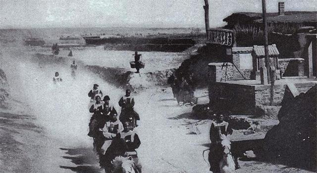 1952年小兴安岭女匪首逃进深山，82年才被发现，为何她能存活