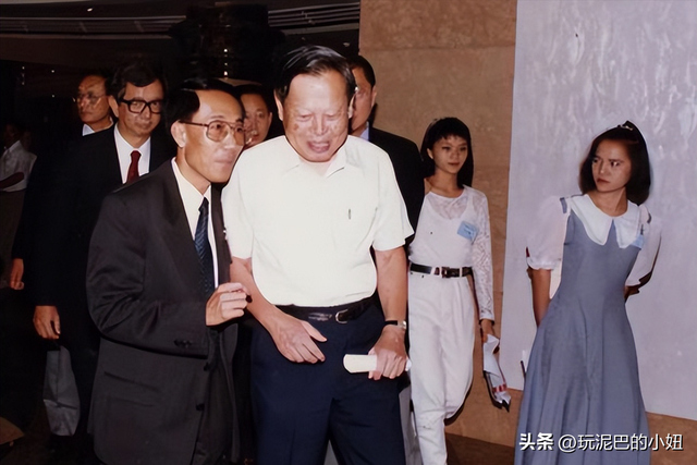 王宫保透露：杨振宁告别式时间确定，地点在八宝山，和邓稼先一样