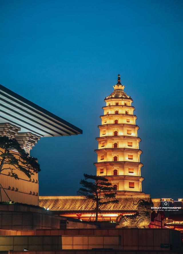 县级市居然有这样的夜景！河北花22.5亿打造的古城，夜晚惊艳众人
