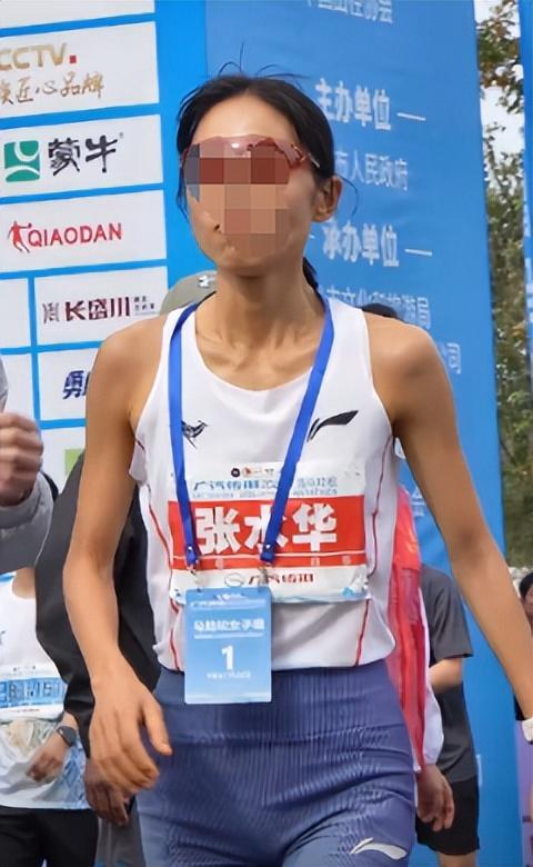 丈夫公开发声！官宣辞职才5天，最快女护士竟走上了另一条上坡路