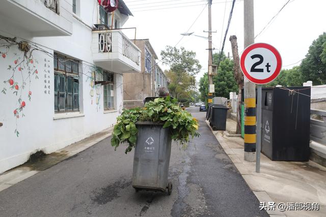 2005年国庆，南泉街上走了一圈，随便拍了一组当地人生活