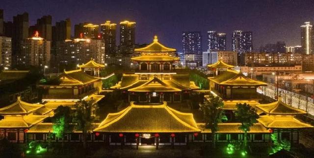 英国美女远嫁中国5年，生下2个孩子后，哭着说：再也不想回去了