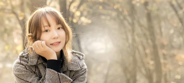 已婚女性有了外心。虽不抗拒丈夫的亲近，会有以下反常表现