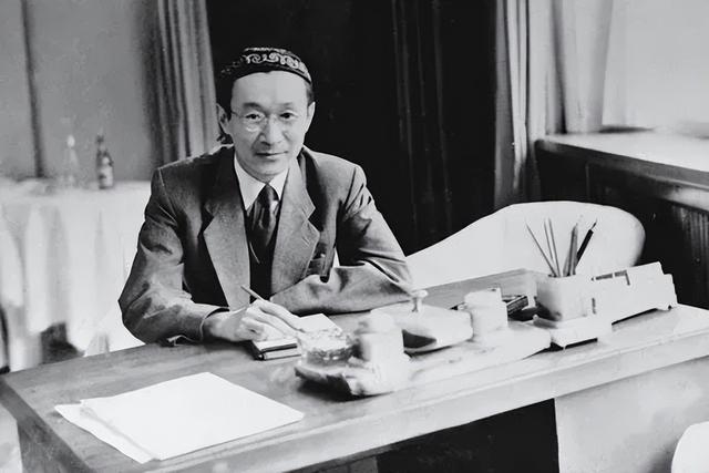 古人指出北平建都有巨大弊端，毛主席也犹豫，一高人帮他下定决心