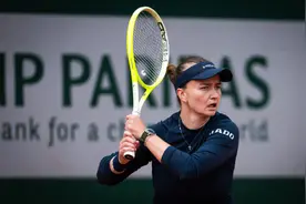 0-6！3-6！法网爆大冷：2届大满贯冠军吞蛋出局 郑钦文死磕大黑马图片