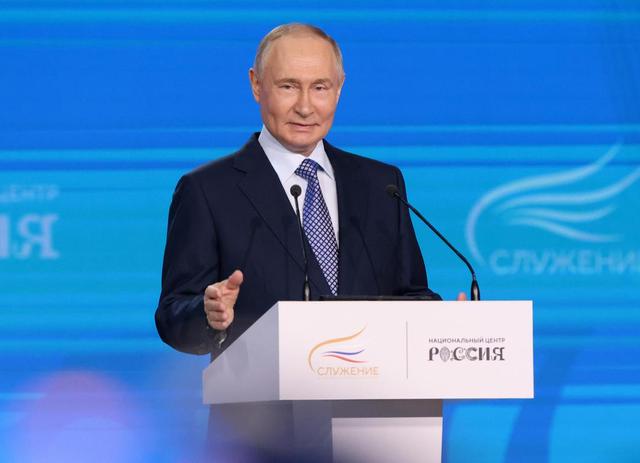 全世界都被普京耍了！打击乌克兰只是个幌子，真正目标已布局4年