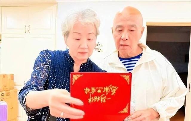 《上海一家人》主演今何在？巧珍仍在演戏，黑皮做编剧，她刚去世