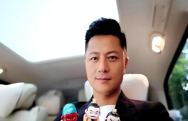 演了83部戏都没红，颜值不输靳东演技不输张译，如今47岁还在拍戏