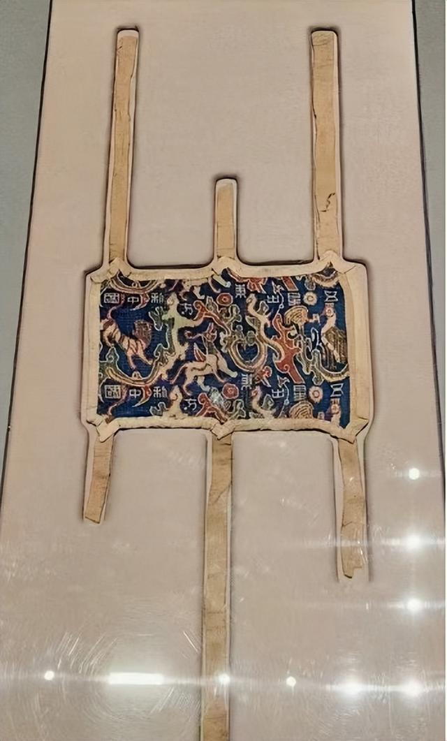 去上海奉贤博物馆真不容易，好像比新疆博物馆还远，到底值不值