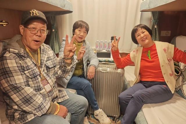 9天8晚、全列卧铺！Y932次列车发出！