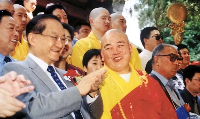 释永信被查第8天，恶心一幕出现，王诗龄受牵连，评论区不堪入目