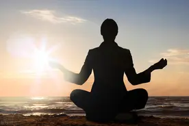 白话经典-《道德经》之四十三减法修道图片