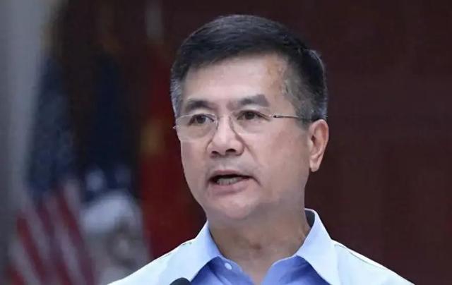 美国华裔部长骆家辉：在任时经常打压华为，退休后回到中国捞金