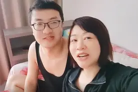 山西小伙头婚娶四川二婚大妈，结婚9年没生娃，到底图了啥？图片