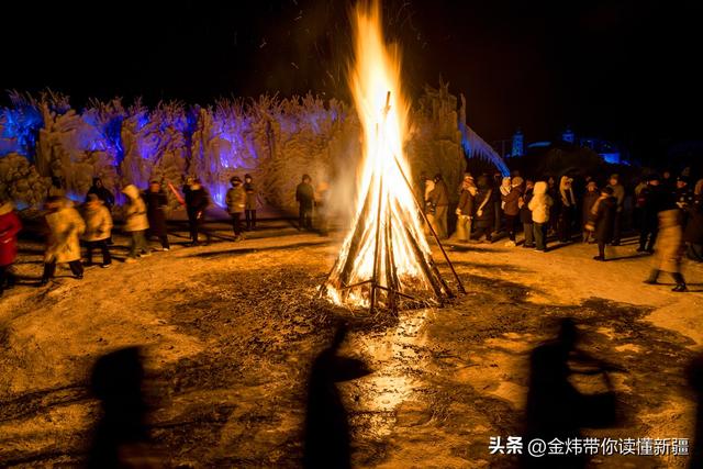 乌伦古湖黄金海岸景区借福海冬捕节分会场东风全力“添柴”冰雪游