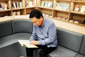 文思人品共耐读：从文字情致到人格光芒的三重境界图片