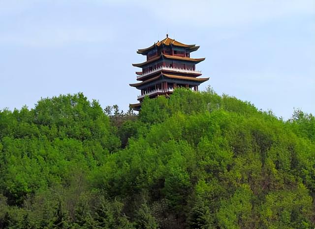 河南旅游：观中原大佛 赏神奇尧山纪行（图）