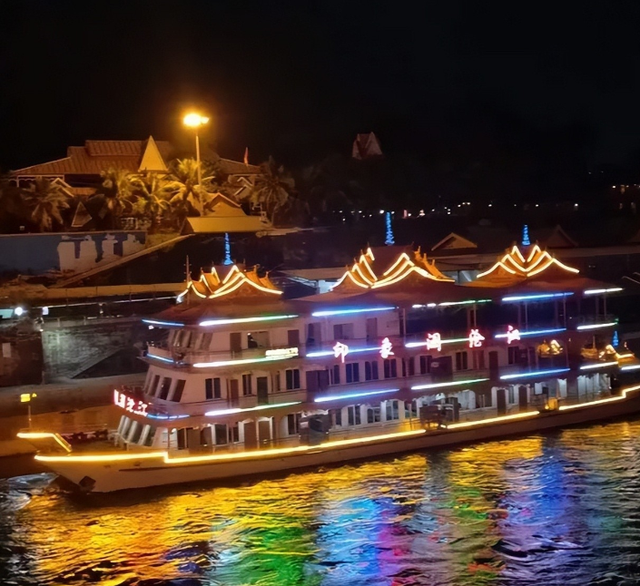 亚洲最穷国，落后中国30年，女性却惊人开放？很多土豪都想去定居